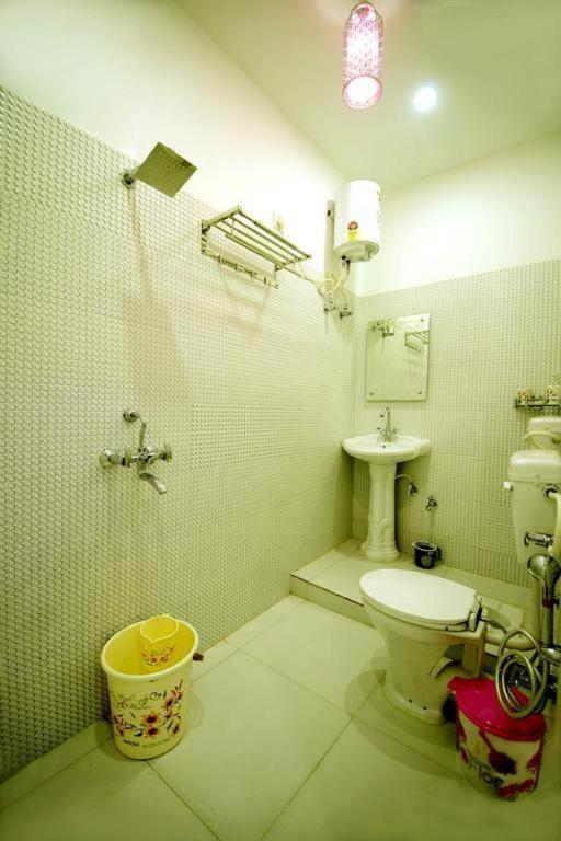 Taj Square A Luxurious Family Homestay Agra  Exterior photo