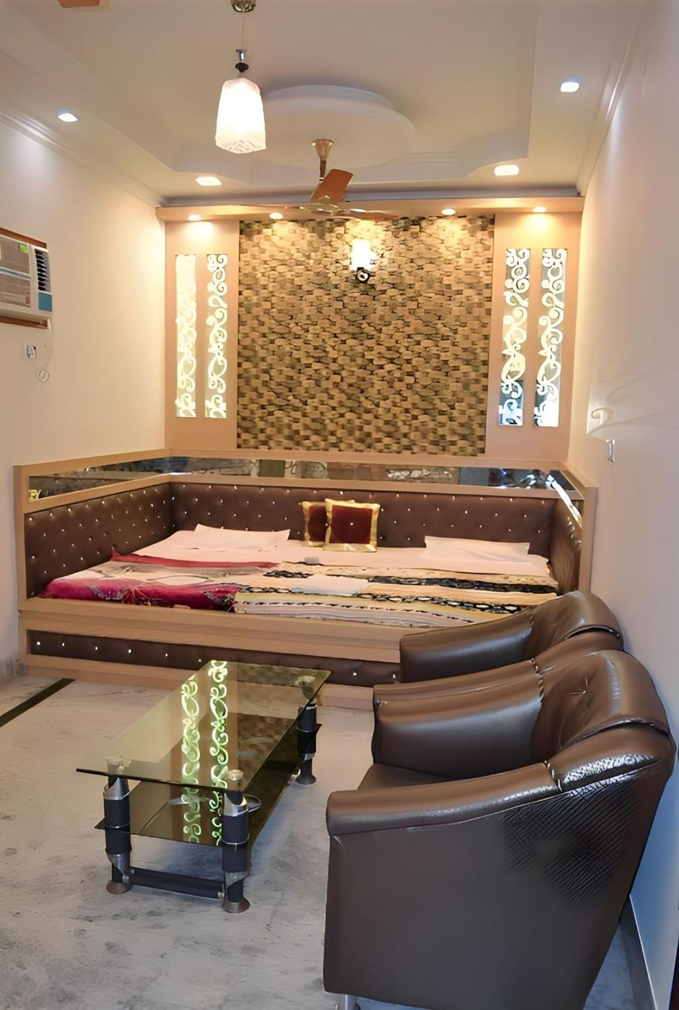 Taj Square A Luxurious Family Homestay Agra  Exterior photo