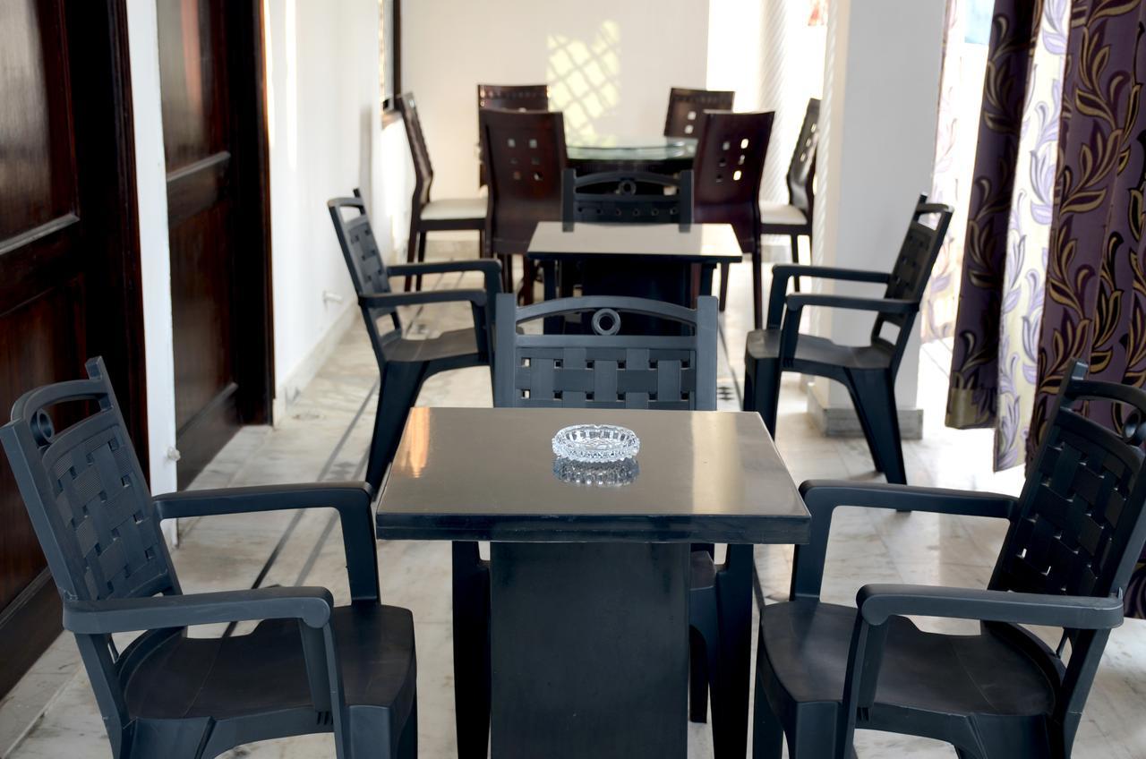 Taj Square A Luxurious Family Homestay Agra  Exterior photo