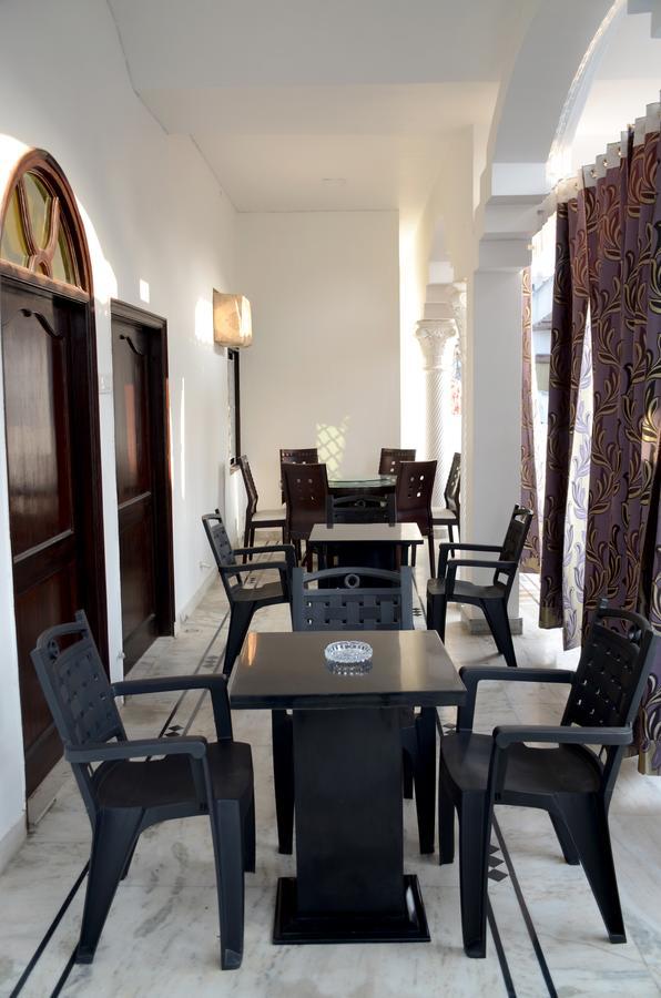 Taj Square A Luxurious Family Homestay Agra  Exterior photo